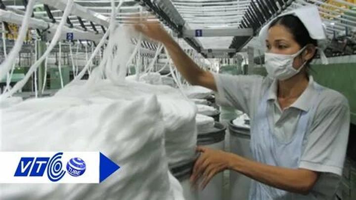 Nội dung: Mùa hè đang đầy vui vẻ với những xu hướng mới, và Huda Ice Twist đang chinh